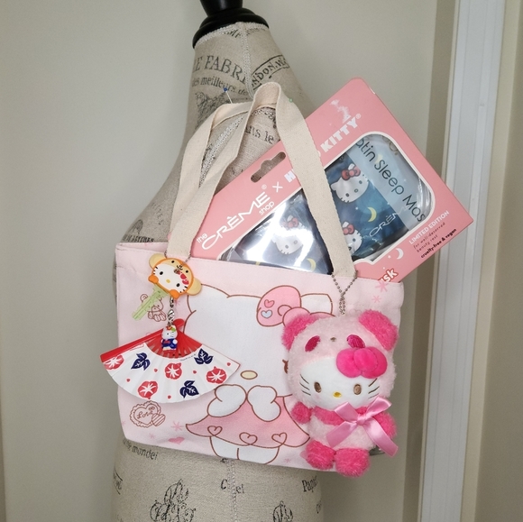 Sanrio Accessories - LOT Hello Kitty pink bag charm bundle